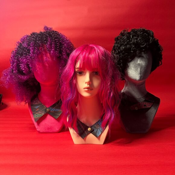 Upcycled Cactus Leather Collar – Hand-Painted, Unique Statement Accessory - Picture 10 of 14